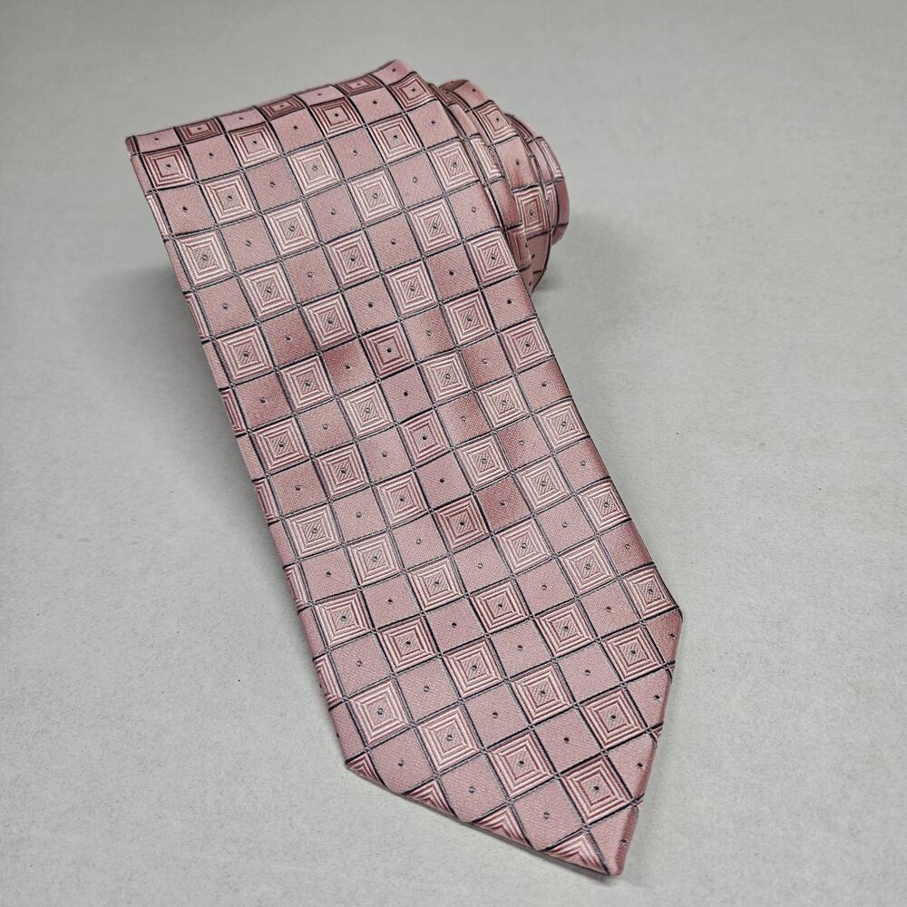 Donald J. Trump Signature Collection Men Silk Tie Pink Geometric Squares Wedding